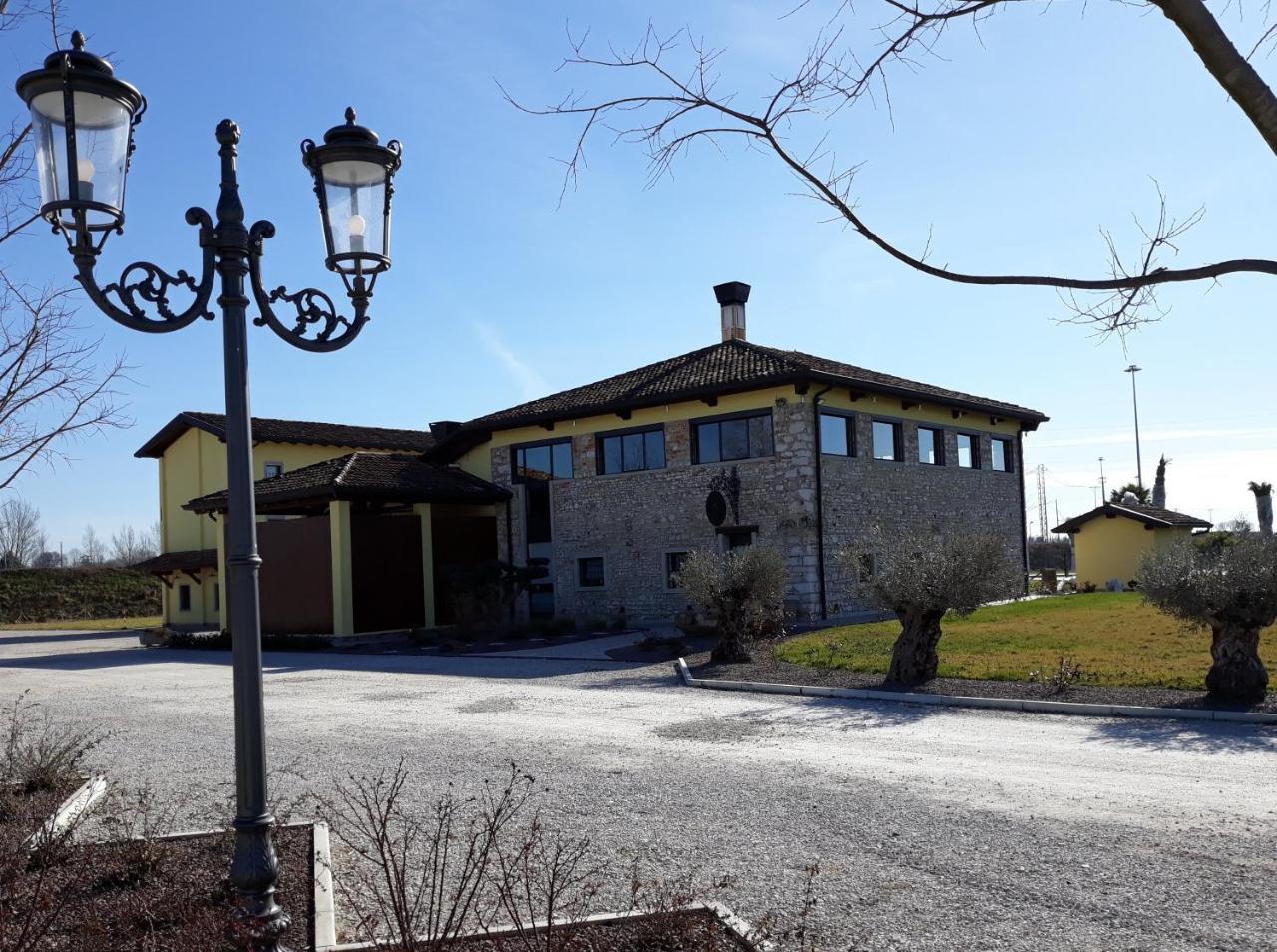 Agriturismo San Gallo Strassoldo ภายนอก รูปภาพ